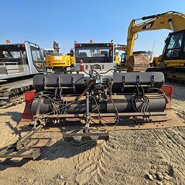 Image 4 - 2007 Prinoth Husky SN126 snow cat