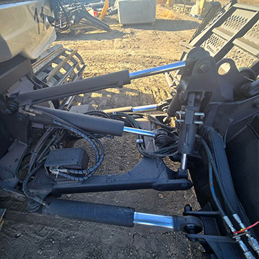 Image 5 - 2017 Prinoth Bison snow grooming machine