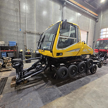 Image 1 BR350 Prinoth SN148 snow grooming machine